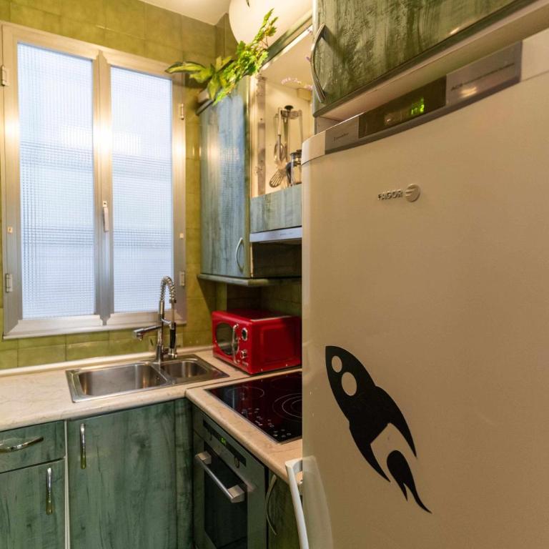 Deusto. Piso + wifi internet T. V. y garaje - Three-Bedroom Apartment - 12