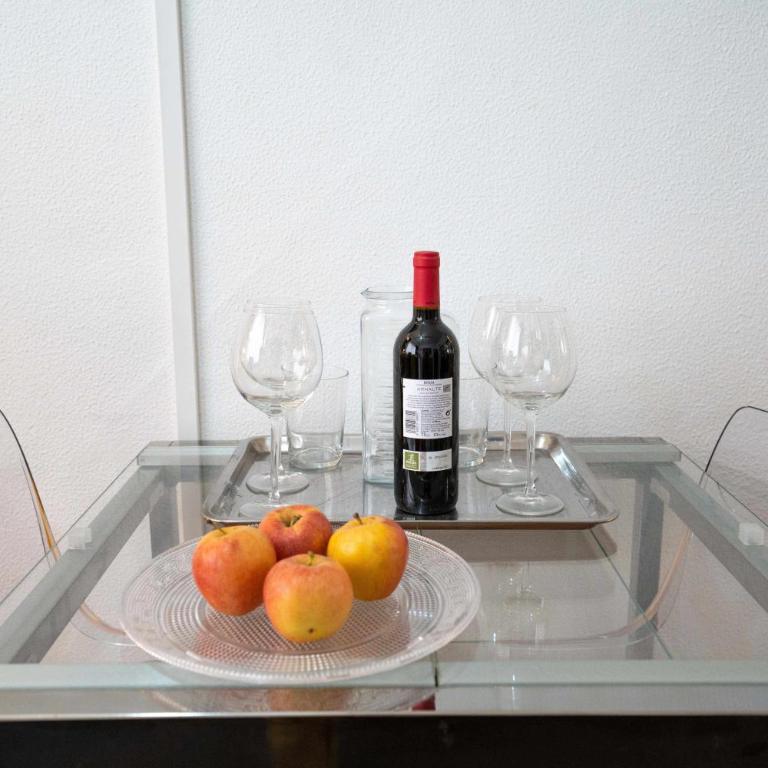 Deusto. Piso + wifi internet T. V. y garaje - Three-Bedroom Apartment - 29