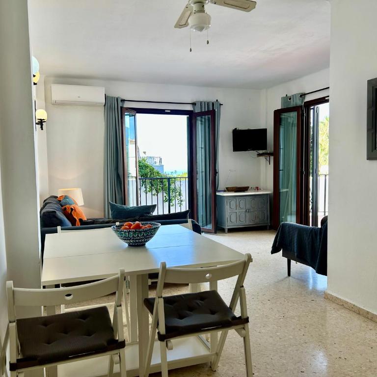 Casa con terraza y hermoso jardín comunal - Casa de 2 dormitorios - 8