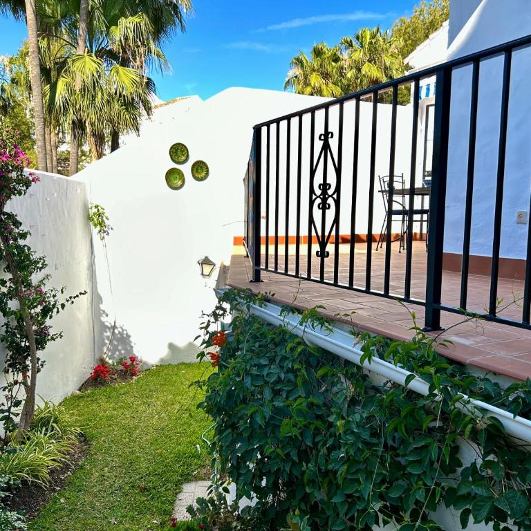 Casa con terraza y hermoso jardín comunal - Casa de 2 dormitorios - 6