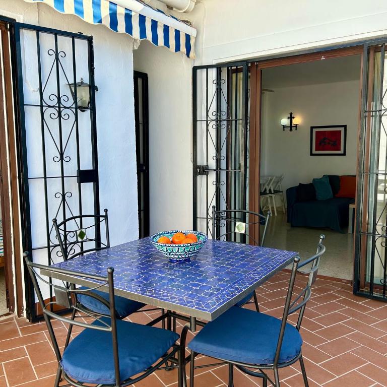 Casa con terraza y hermoso jardín comunal - Casa de 2 dormitorios - 7