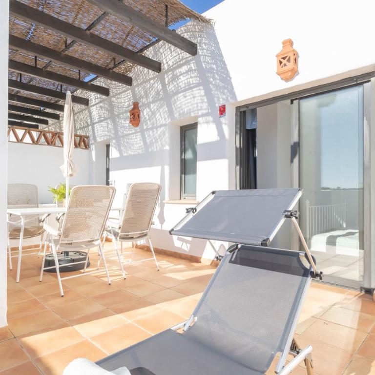 Sunset Sunshine Pool and Golf - Happy Rentals - Apartamento Ático - 2