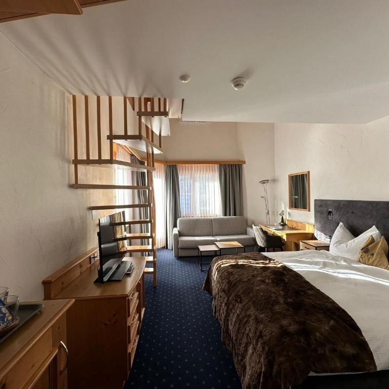 Hotel Bünda Davos - Familienzimmer mit Balkon - 2