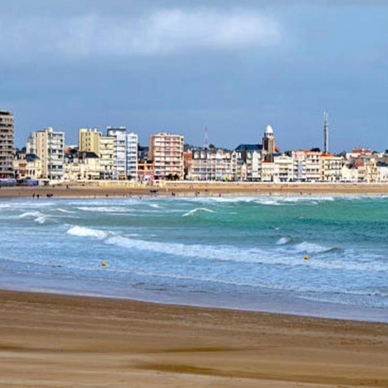 Remblai des Sables d'Olonne - 2 chambres - parking et piscine - Appartement avec Terrasse - 25