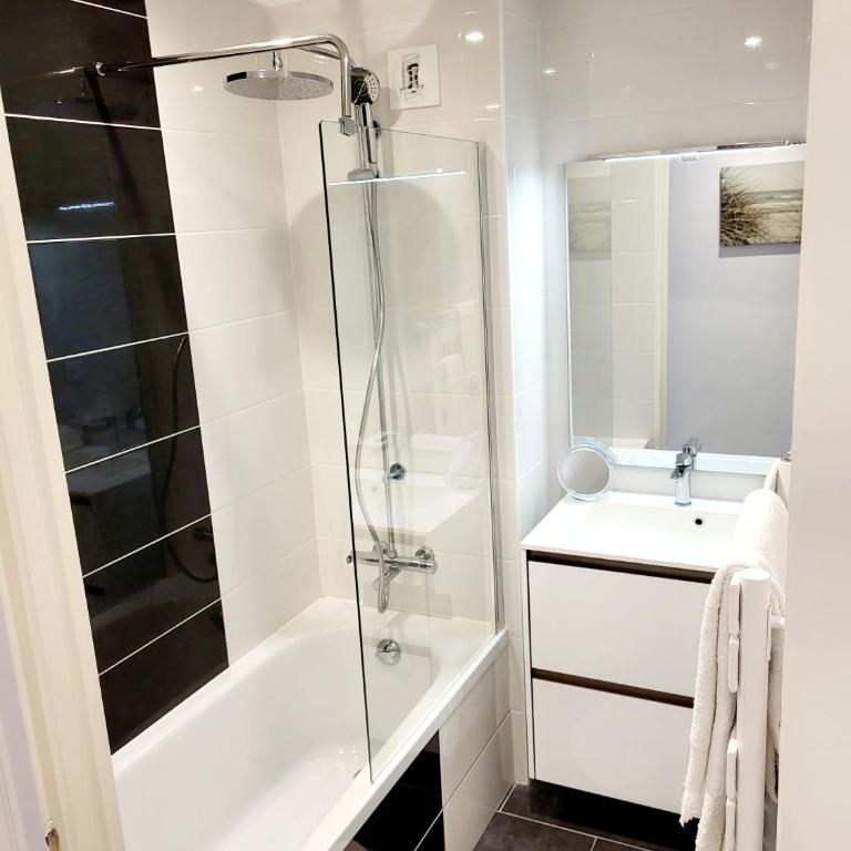 Remblai des Sables d'Olonne - 2 chambres - parking et piscine - Appartement avec Terrasse - 11