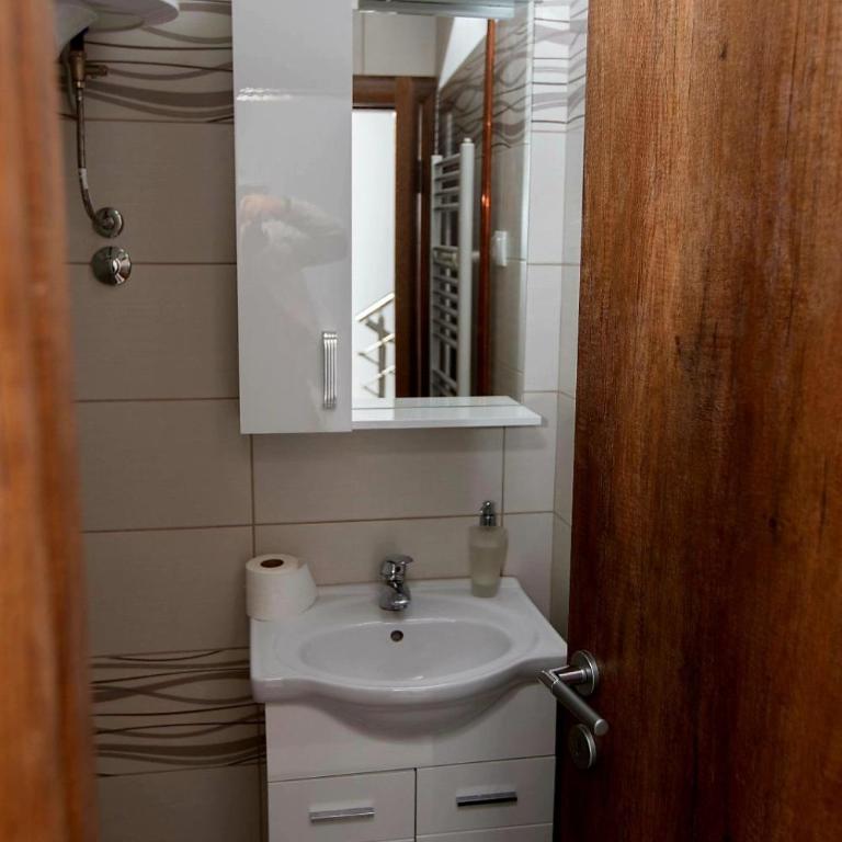 APARTMANI DIJANA - Apartman sa Pogledom na Vrt - 2