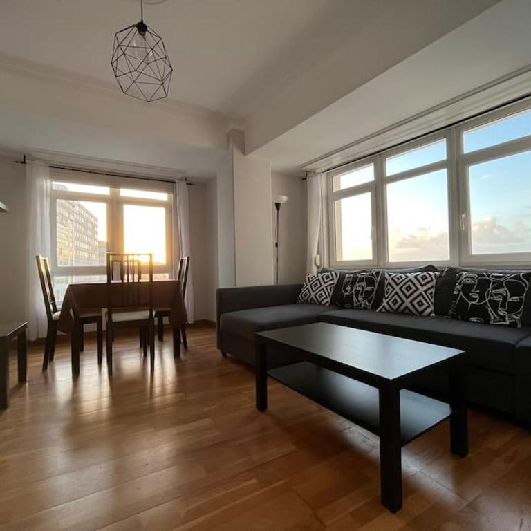 Primera línea de playa de Riazor - Apartamento de 3 dormitorios - 5