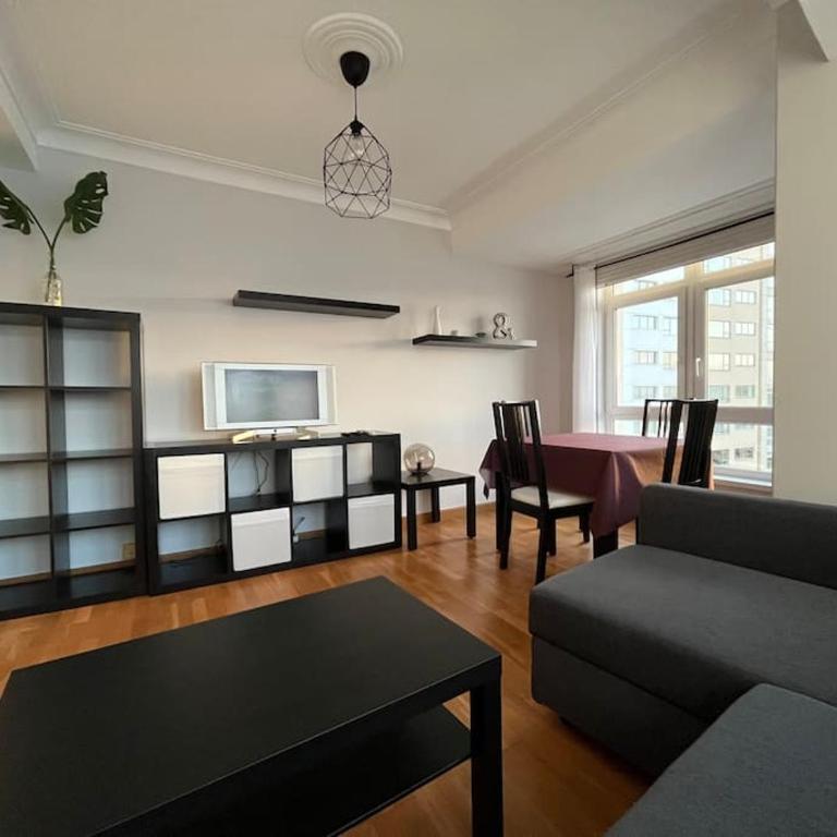 Primera línea de playa de Riazor - Apartamento de 3 dormitorios - 6