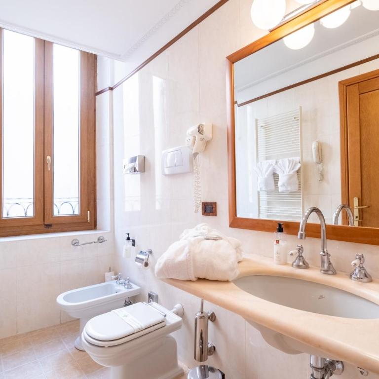 Strozzi Palace Hotel - Junior Suite - 10