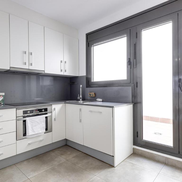 Urban Flats Vallirana - Two-Bedroom Apartment - 9