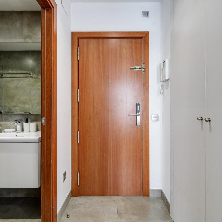 Urban Flats Vallirana - One-Bedroom Apartment - 8