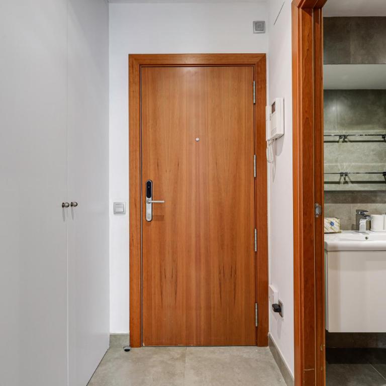 Urban Flats Vallirana - One-Bedroom Apartment - 7