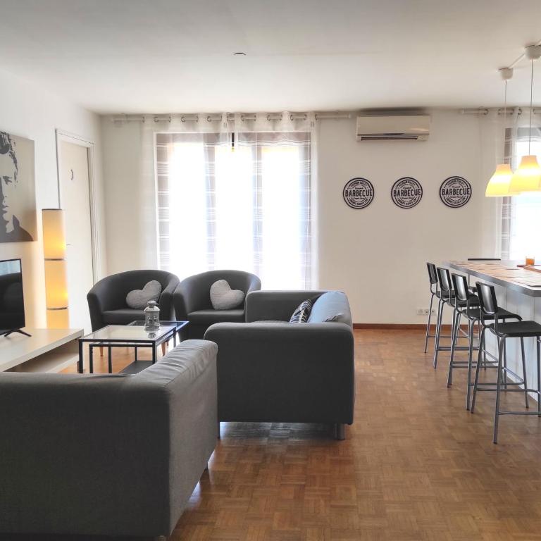 T4 3 chambres 4 étoiles clim avec garage ideal groupe tourisme et croisières proche Port Euromed Terrasses du port - Appartement 3 Chambres - 18