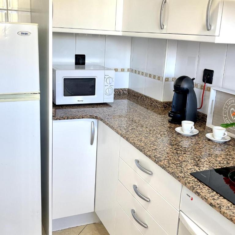 APARTBEACH FLUROMAR RELAX y CLIMATIZADO - Apartamento con vistas a la piscina - 7