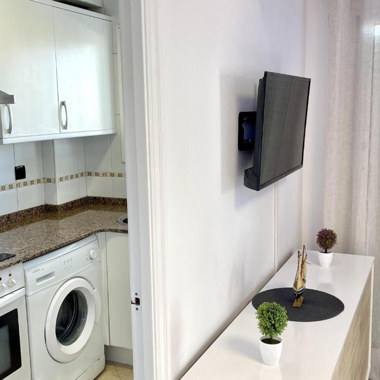 APARTBEACH FLUROMAR RELAX y CLIMATIZADO - Apartamento con vistas a la piscina - 20