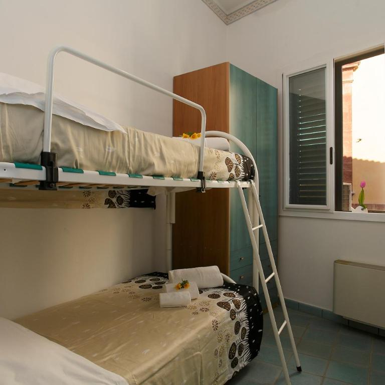 Fly Home Sicily - Appartamento con 2 Camere da Letto e Vista Mare - 4