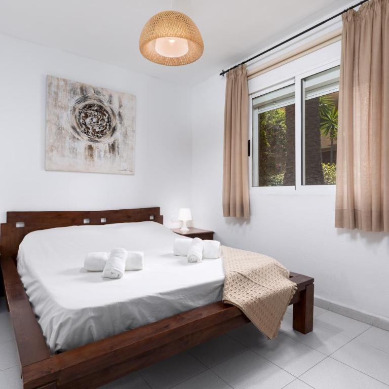 Home2Book Bright Apartment with Pool & Terrace - One-Bedroom Apartment - 4