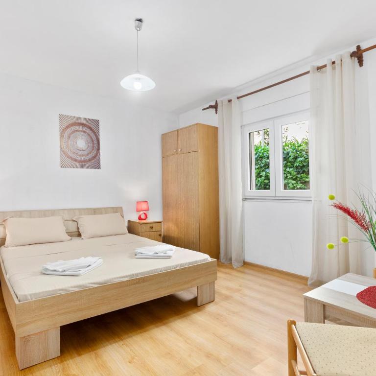 Apartments Casa Mia - Family Two-Bedroom Apartment with Terrace - 1