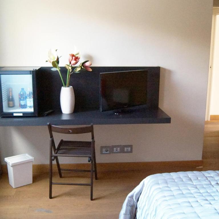 Baia Di Ognina - Suite with City View - 12