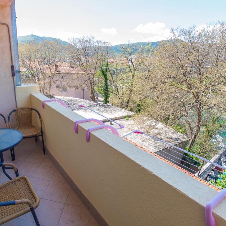 Central train station apartment - One-Bedroom Apartment - 7