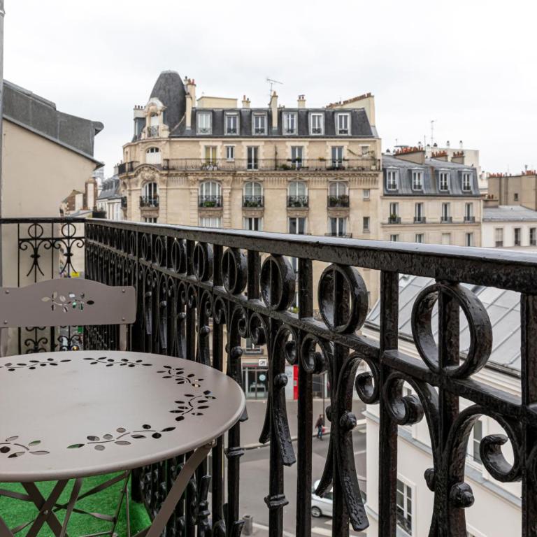 Splendid Hôtel - Habitación Doble con vistas a la torre Eiffel - 8