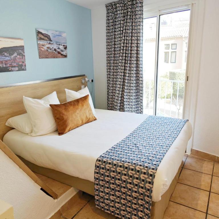 HOTEL DES CALANQUES Port de Cassis - Chambre Double avec Balcon - 2