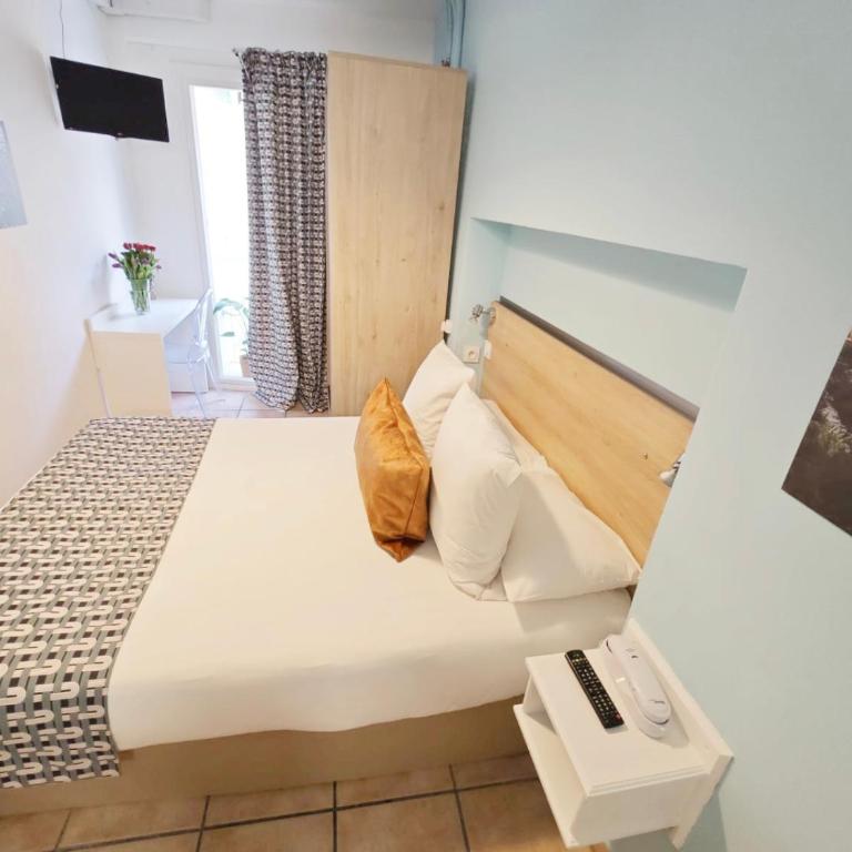 HOTEL DES CALANQUES Port de Cassis - Chambre Double avec Balcon - 20