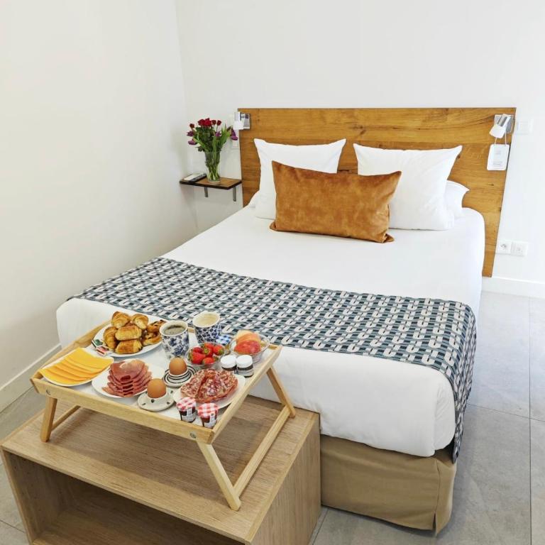 HOTEL DES CALANQUES Port de Cassis - Chambre Double Supérieure - 1