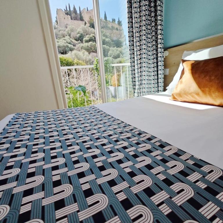 HOTEL DES CALANQUES Port de Cassis - Chambre Double - Vue sur Jardin - 2