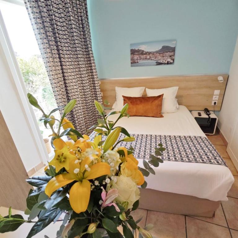HOTEL DES CALANQUES Port de Cassis - Chambre Double - Vue sur Jardin - 8
