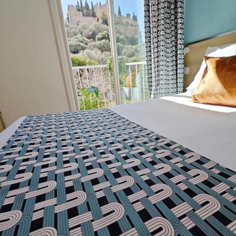 HOTEL DES CALANQUES Port de Cassis - Chambre Double - Vue sur Jardin - 7