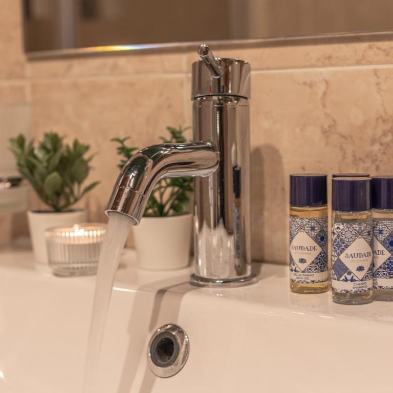 Vittoria Garden Suites - Camera Quadrupla con Bagno Privato - 9