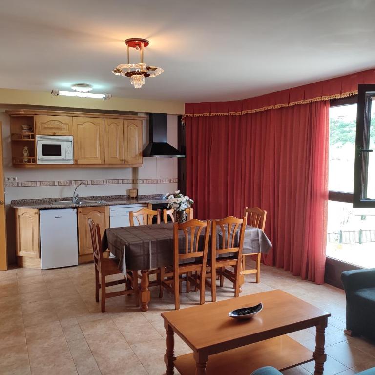 Apartamentos Casa Modesto - Two-Bedroom Apartment with Mountain View - 34