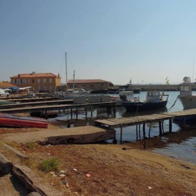 110 M2 de terras vue mer, pieds dans l eau pour 6 pers maxi avec clim et wifi fibre avec 390 places de PARKING GRATUITES à proximité - Appartement 2 Chambres - 44
