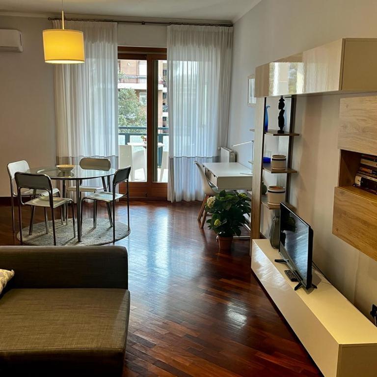 LiFe Home - New Apartment EUR Torrino - Appartamento con 1 Camera da Letto - 3