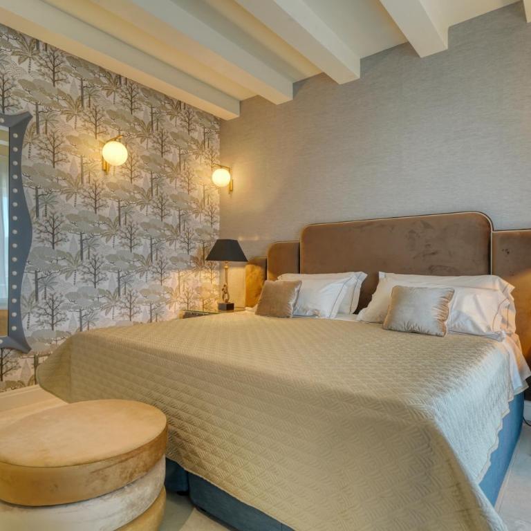Palazzo della Scala Hotel - Luxury Suites & Spa - Suite with Turkish Bath and Balcony - 3