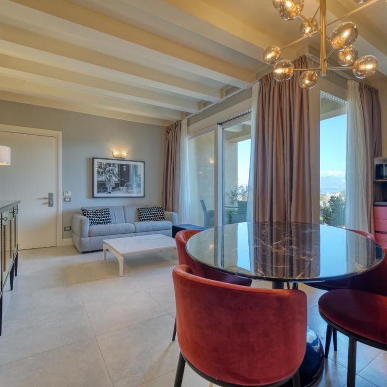 Palazzo della Scala Hotel - Luxury Suites & Spa - Suite with Turkish Bath and Balcony - 7