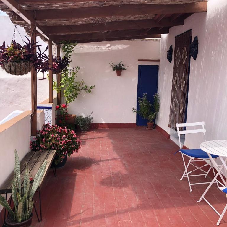 ANDALUZ LIVING - Traditional andalusian house, casa de vecinos - Apartamento de 1 dormitorio con terraza - 7
