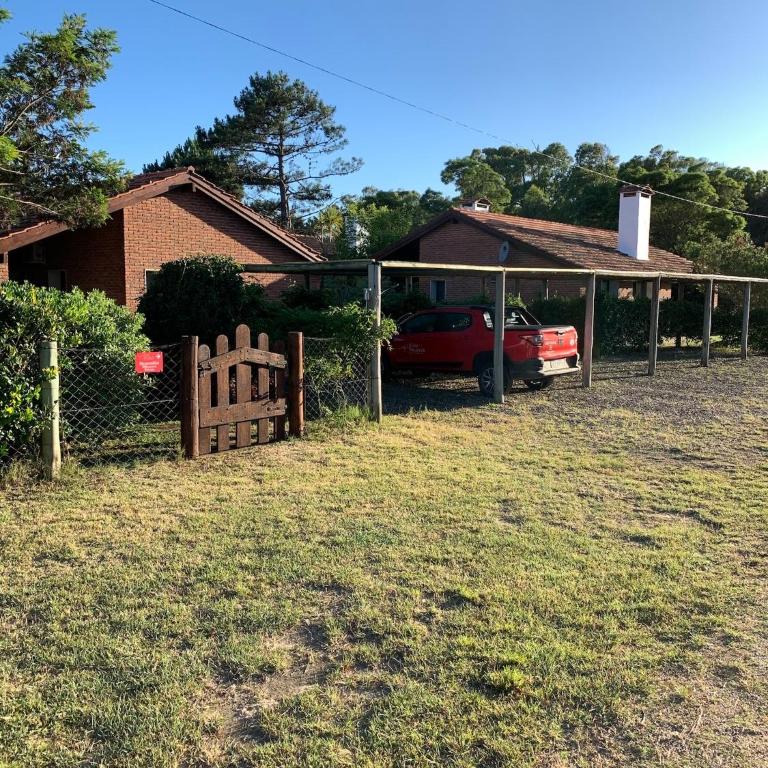 Casa Picaflor UY - Three-Bedroom Bungalow - 4