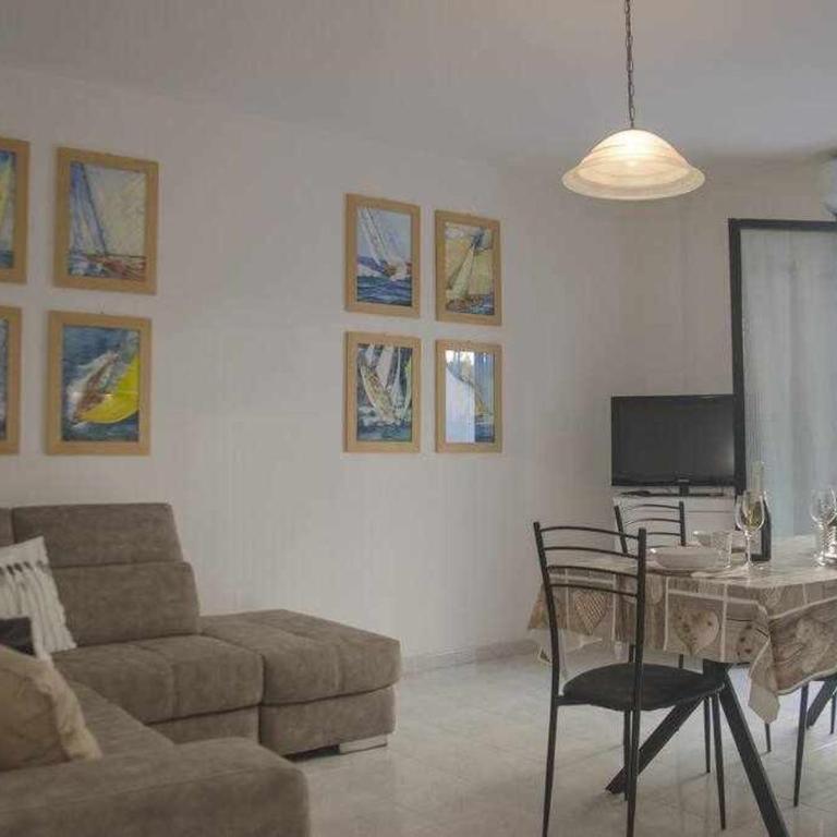 Trilocale a 200 metri dal mare Patella - Apartment with Balcony - 4