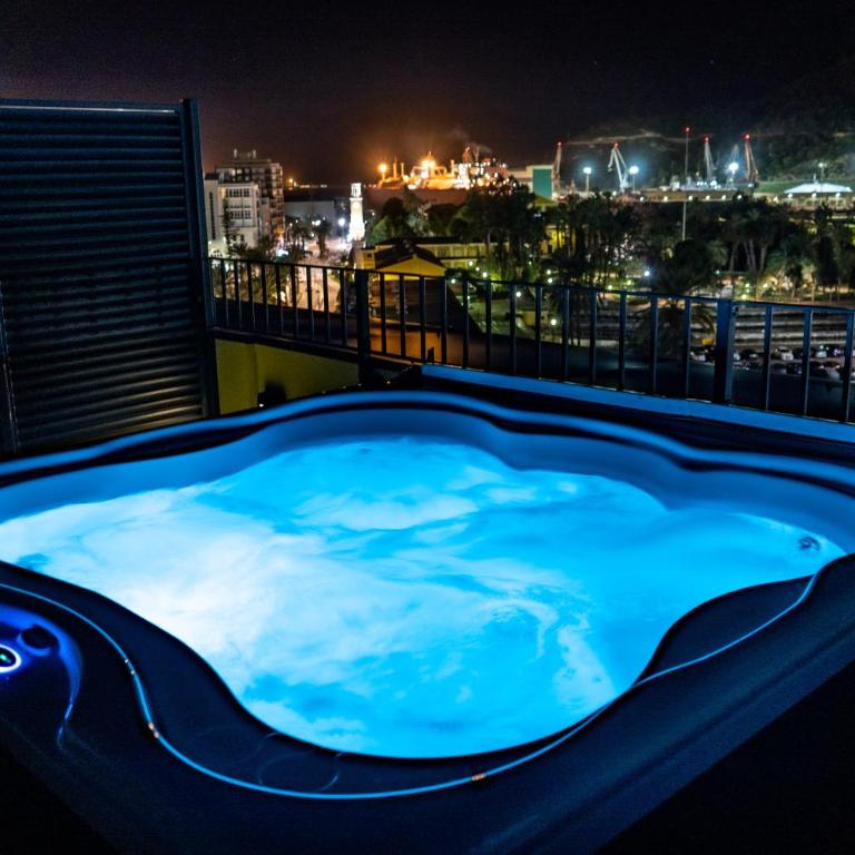 Apartamentos Turísticos Puerta Real by CartagenaSpain - Suite con terraza - 16
