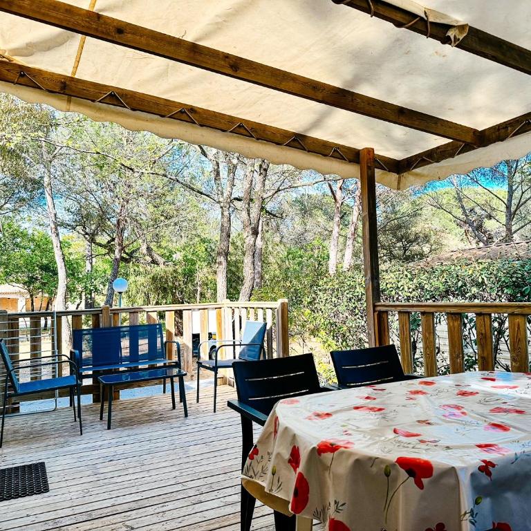 3 bedroom Chalets Camping Leï Suves - JoyCasa - Chalet 3 Chambres - 11