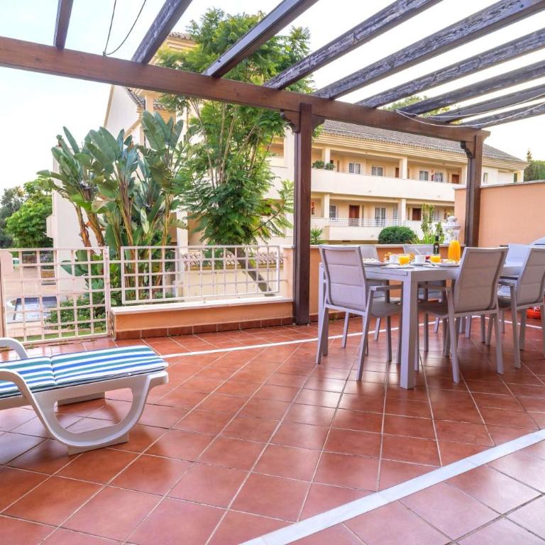 Stunning modern holiday Home Los Jardines de Santa Maria Golf, Elviria, Marbella - Two-Bedroom Apartment - 26
