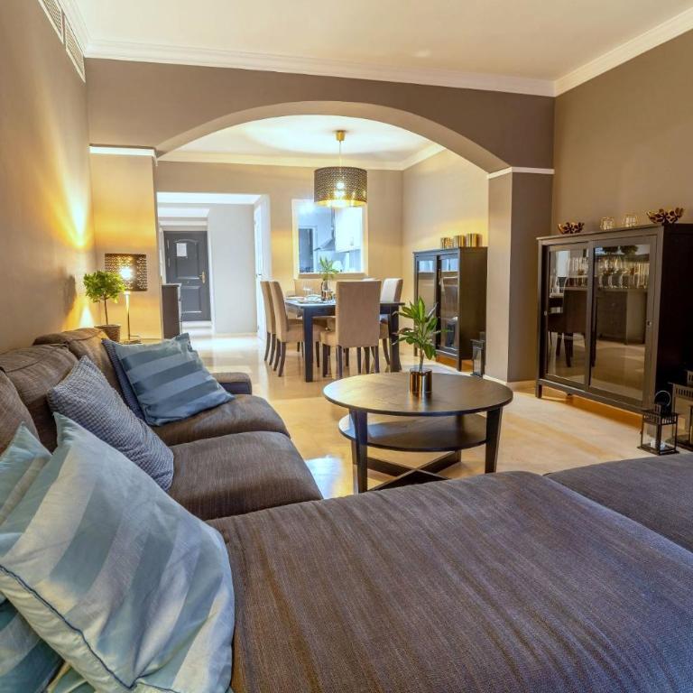 Stunning modern holiday Home Los Jardines de Santa Maria Golf, Elviria, Marbella - Two-Bedroom Apartment - 27