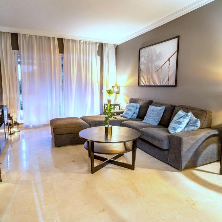 Stunning modern holiday Home Los Jardines de Santa Maria Golf, Elviria, Marbella - Two-Bedroom Apartment - 32
