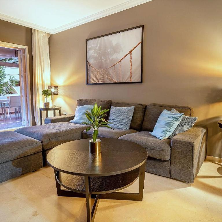Stunning modern holiday Home Los Jardines de Santa Maria Golf, Elviria, Marbella - Two-Bedroom Apartment - 36