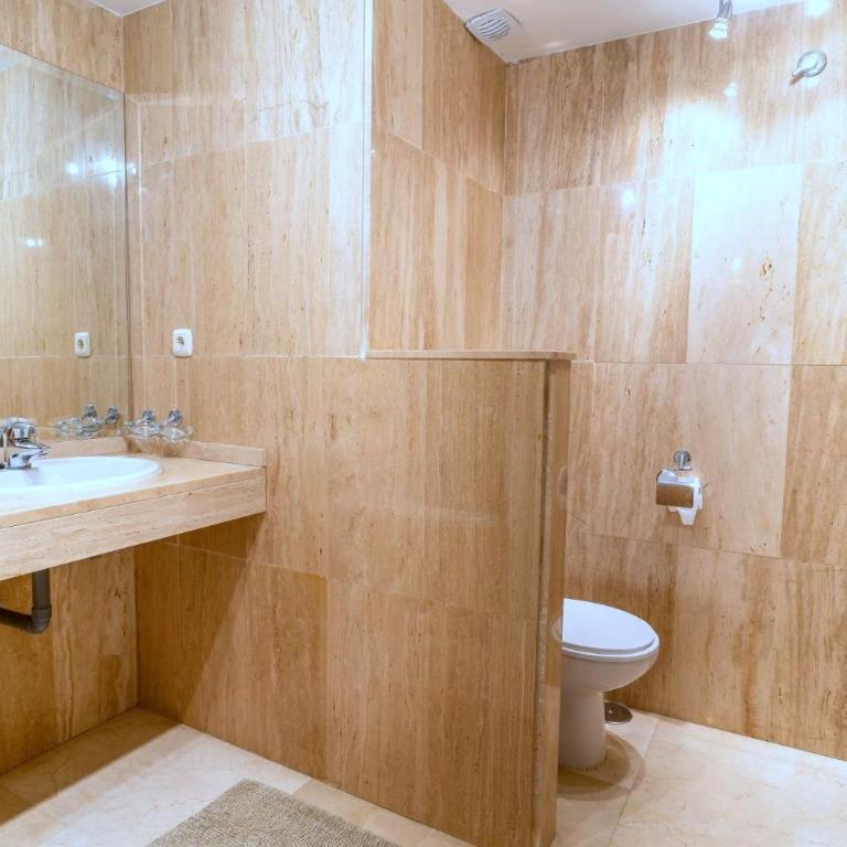 Stunning modern holiday Home Los Jardines de Santa Maria Golf, Elviria, Marbella - Two-Bedroom Apartment - 42