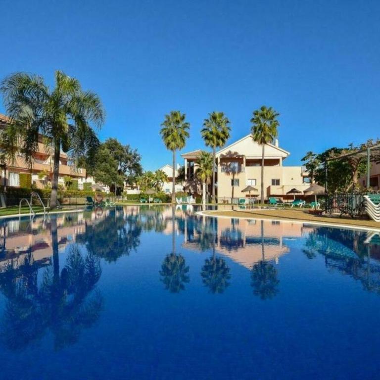 Stunning modern holiday Home Los Jardines de Santa Maria Golf, Elviria, Marbella - Two-Bedroom Apartment - 4