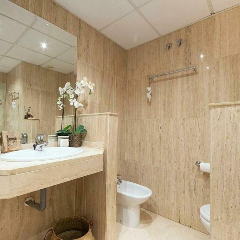 Stunning modern holiday Home Los Jardines de Santa Maria Golf, Elviria, Marbella - Two-Bedroom Apartment - 45