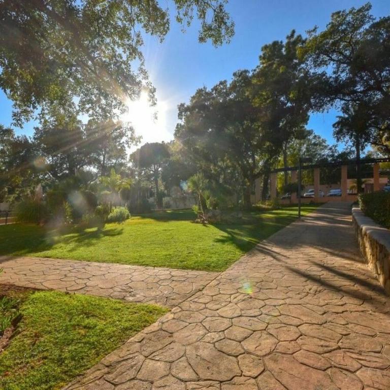 Stunning modern holiday Home Los Jardines de Santa Maria Golf, Elviria, Marbella - Two-Bedroom Apartment - 53